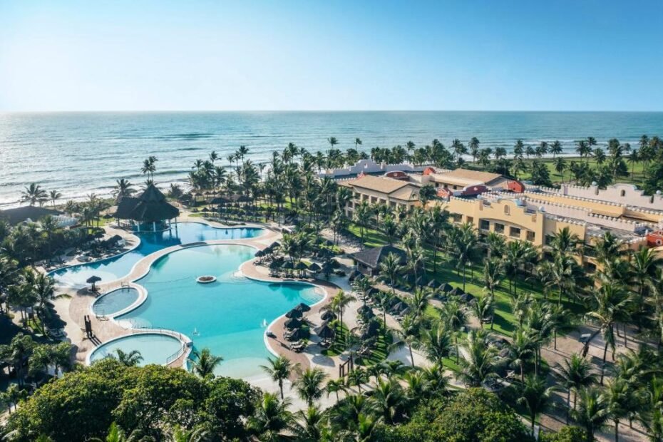 8 Melhores Pousadas, Hotéis e Resorts na Praia do Forte na Bahia – Iberostar Waves Bahia - All Inclusive